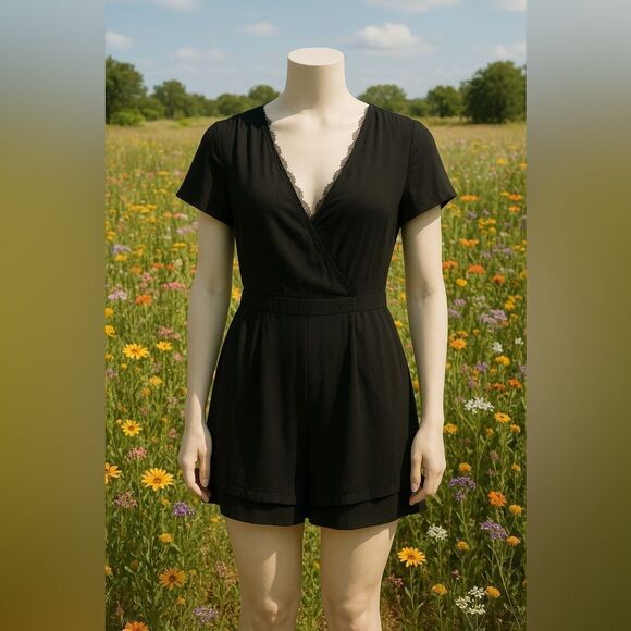 Express 4 Romper Jumper black with lace - Picture 1 of 11